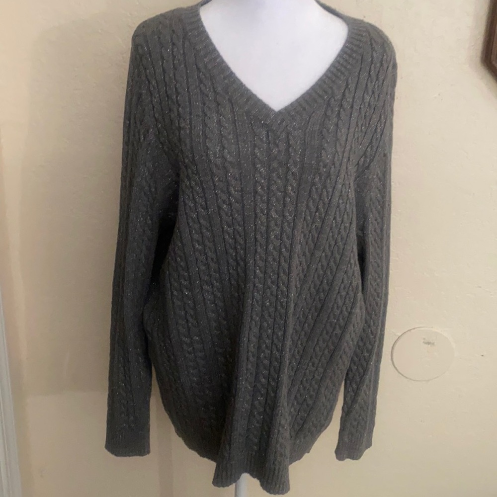 Croft & Barrow gray sweater with silver accents NWOT